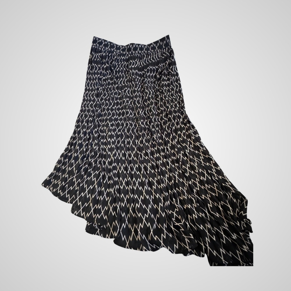 Black White Geometric Zigzag Pleated Asymmetrical Handkerchief Hem Midi Skirt